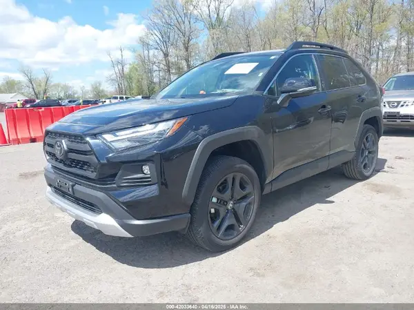 2T3J1RFV6RW416300 2024 TOYOTA RAV 4 - Image 2