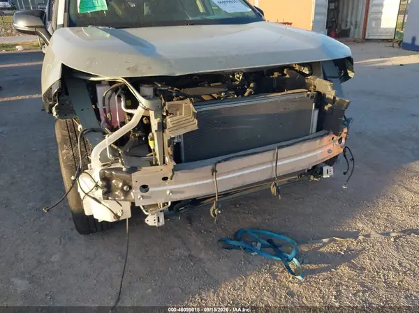 2019 TOYOTA RAV 4 auction photo 6