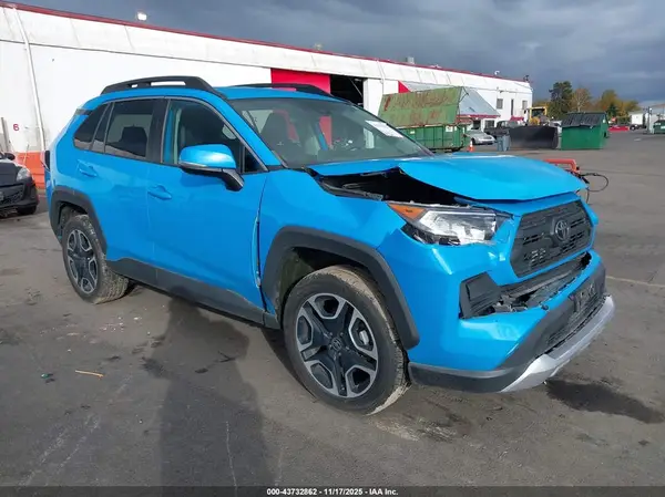 2T3J1RFV7MW218141 2021 TOYOTA RAV 4 - Image 1