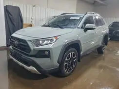 2T3J1RFV8KW035599 2019 TOYOTA RAV 4