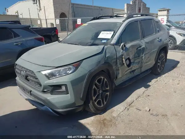 2T3J1RFV8KW040348 2019 TOYOTA RAV 4 - Image 2