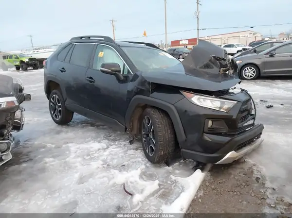 2T3J1RFV8MW172190 2021 TOYOTA RAV 4 - Image 1