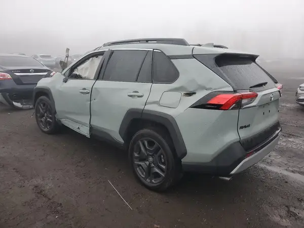 2T3J1RFV8PW361880 2023 TOYOTA RAV 4 - Image 2