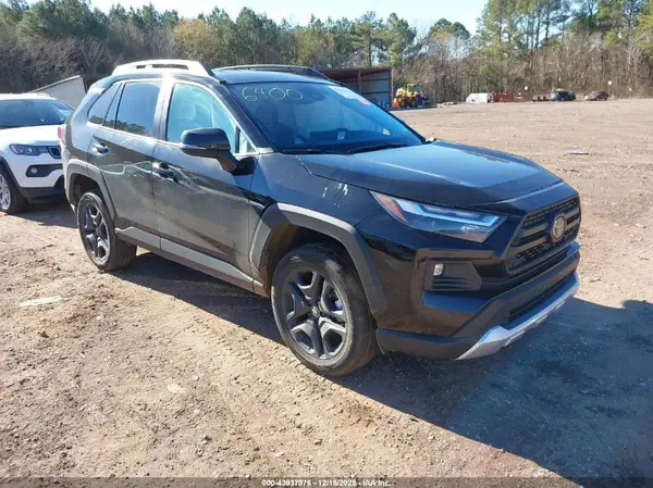 2T3J1RFV8RW471914 2024 TOYOTA RAV 4 - Image 1