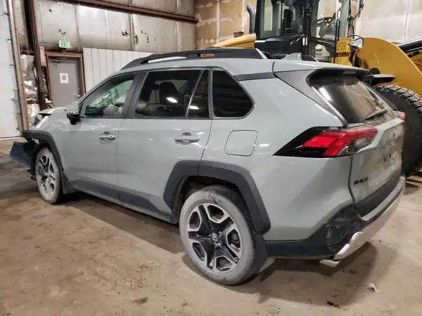 2T3J1RFV9KW005768 2019 TOYOTA RAV 4 - Image 2