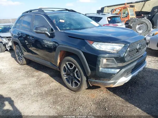2T3J1RFV9KW008055 2019 TOYOTA RAV 4 - Image 1