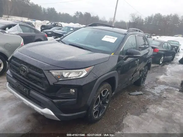 2T3J1RFV9MW155379 2021 TOYOTA RAV 4 - Image 2