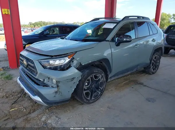 2T3J1RFV9MW214401 2021 TOYOTA RAV 4 - Image 2
