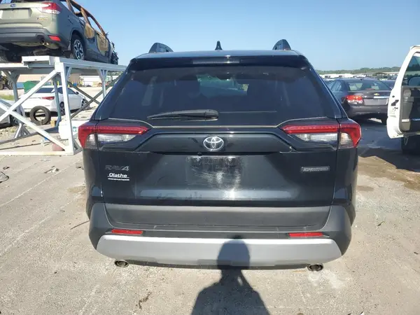 2022 TOYOTA RAV 4 auction photo 6