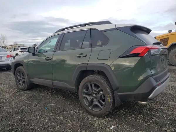 2T3J1RFV9RW484915 2024 TOYOTA RAV 4 - Image 2