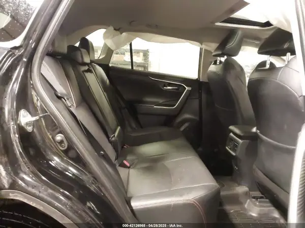 2T3J1RFVXKC040255 2019 TOYOTA RAV 4 - Image 8