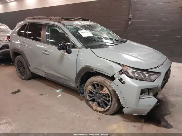 2T3J1RFVXKW033000 2019 TOYOTA RAV 4 - Image 1