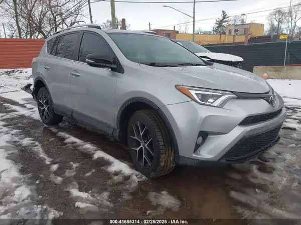 2T3JFREV2GW457183 2016 TOYOTA RAV 4 - Image 1