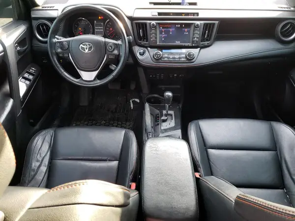 2T3JFREV2JW762190 2018 TOYOTA RAV 4 - Image 8