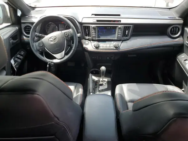 2T3JFREV2JW780589 2018 TOYOTA RAV 4 - Image 8