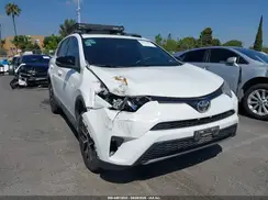 2T3JFREV2JW821738 2018 TOYOTA RAV 4
