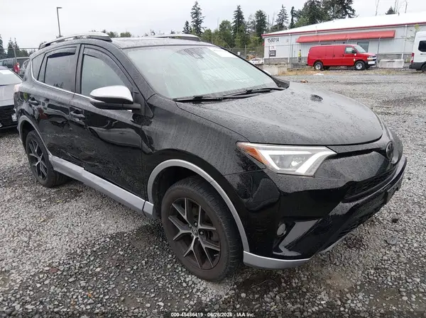 2T3JFREV2JW834635 2018 TOYOTA RAV 4 - Image 1