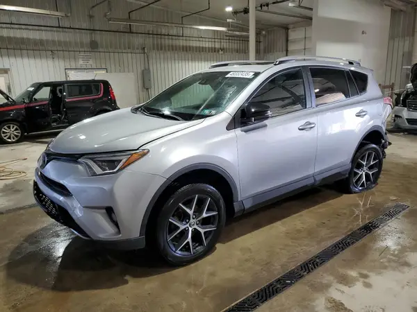2T3JFREV5HW595575 2017 TOYOTA RAV 4 - Image 1