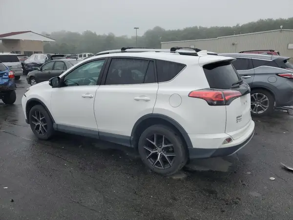 2T3JFREV7GW525414 2016 TOYOTA RAV 4 - Image 2