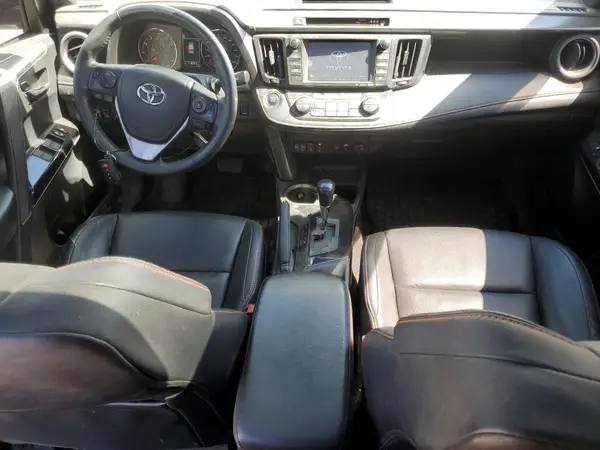 2T3JFREV7HW639317 2017 TOYOTA RAV 4 - Image 8