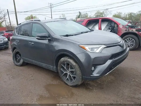2T3JFREV7HW669529 2017 TOYOTA RAV 4 - Image 1