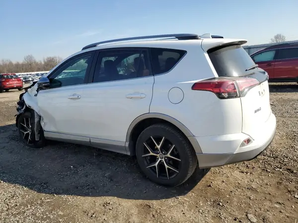2T3JFREV7JW730335 2018 TOYOTA RAV 4 - Image 2