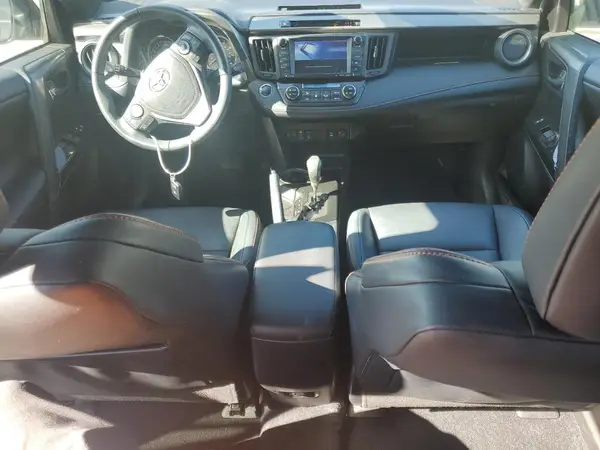 2T3JFREV7JW756045 2018 TOYOTA RAV 4 - Image 8