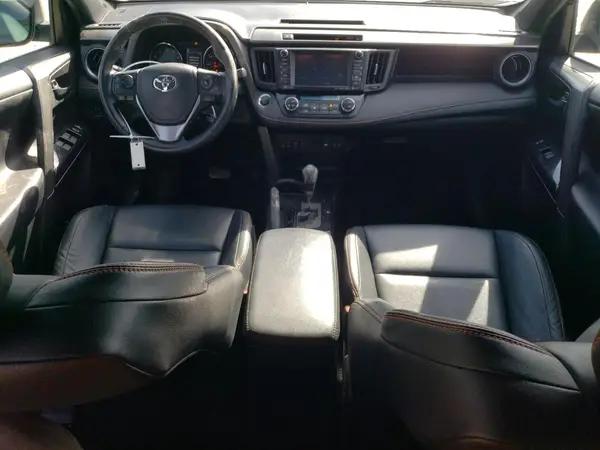 2T3JFREV8HW583338 2017 TOYOTA RAV 4 - Image 8