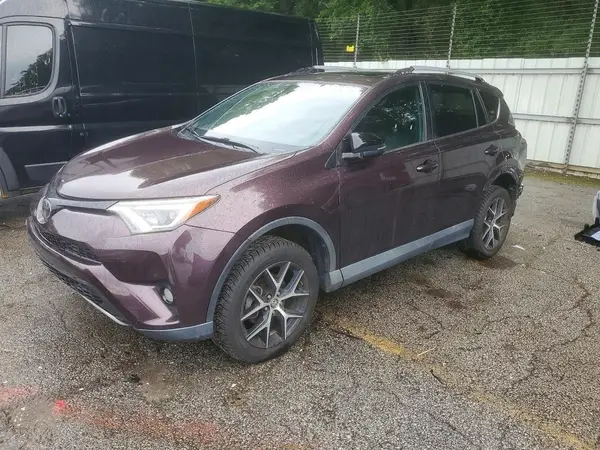 2T3JFREV8HW587857 2017 TOYOTA RAV 4 - Image 1