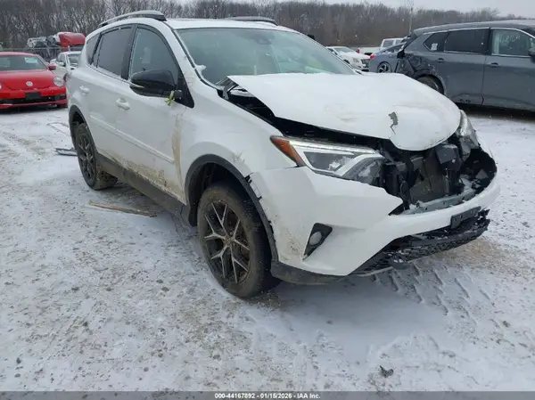 2T3JFREV8HW617648 2017 TOYOTA RAV 4 - Image 1