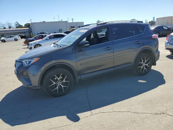 2T3JFREV8HW661861 2017 TOYOTA RAV 4 - Image 1