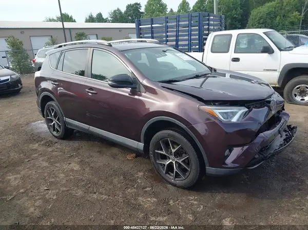 2T3JFREV9HW601863 2017 TOYOTA RAV 4 - Image 1