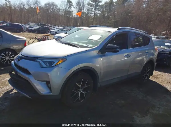 2T3JFREVXGW490061 2016 TOYOTA RAV 4 - Image 2