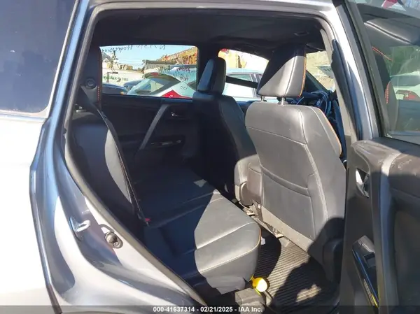 2T3JFREVXGW490061 2016 TOYOTA RAV 4 - Image 8