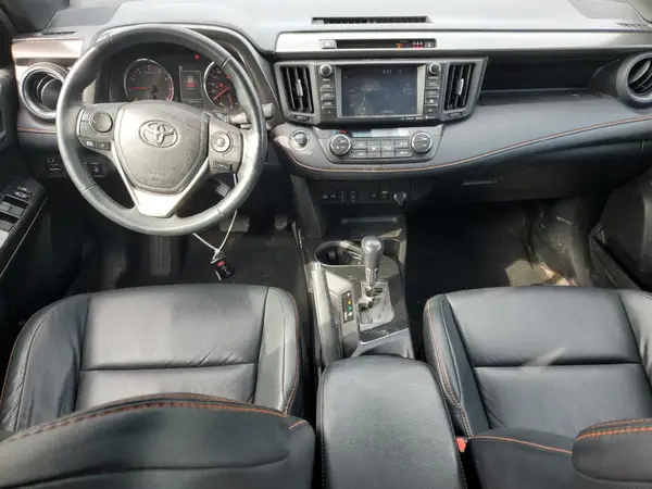 2T3JFREVXHW618252 2017 TOYOTA RAV 4 - Image 8