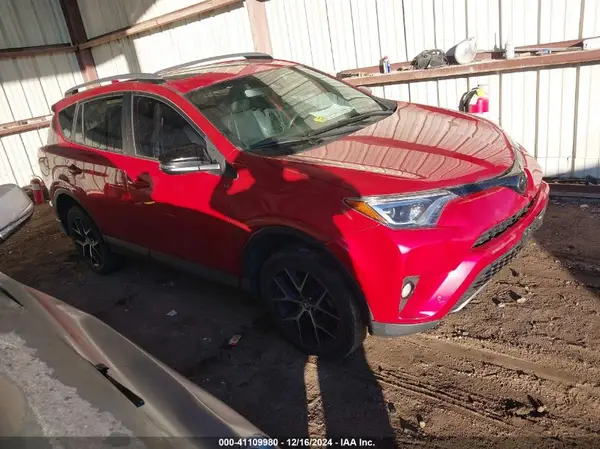 2T3JFREVXHW687104 2017 TOYOTA RAV 4 - Image 1