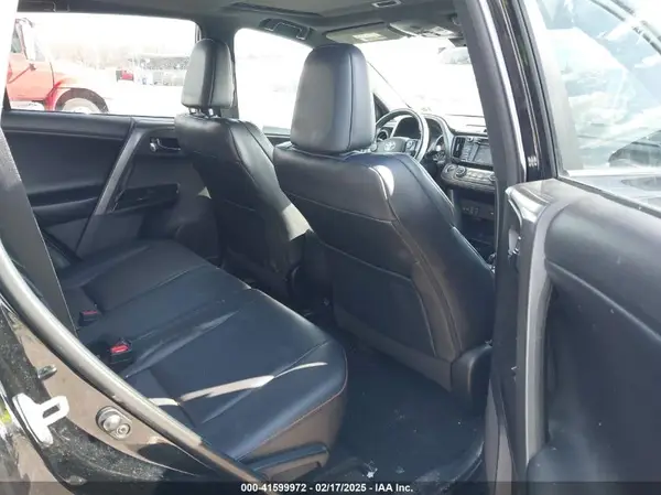 2T3JFREVXJW817341 2018 TOYOTA RAV 4 - Image 8