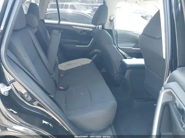 2020 TOYOTA RAV 4 auction photo 8
