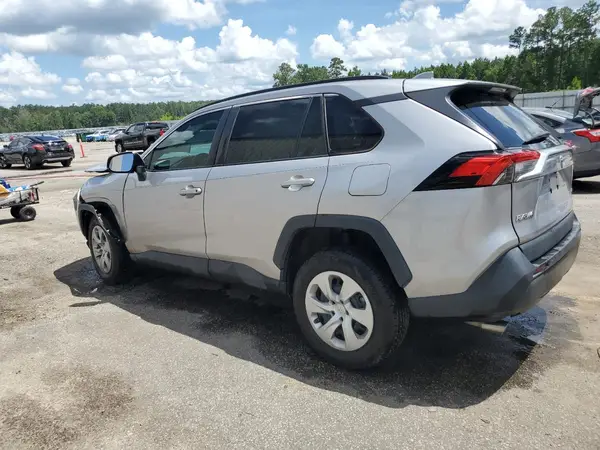 2T3K1RFV1MC165880 2021 TOYOTA RAV 4 - Image 2