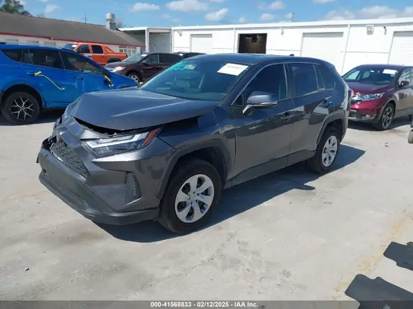 2T3K1RFV2RC255143 2024 TOYOTA RAV 4 - Image 2
