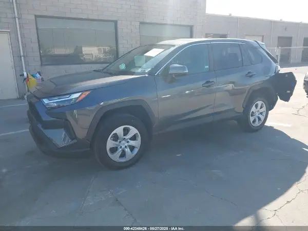 2T3K1RFV2RW353023 2024 TOYOTA RAV 4 - Image 2