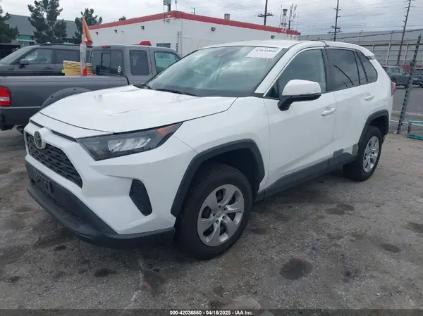2T3K1RFV3NW201634 2022 TOYOTA RAV 4 - Image 2