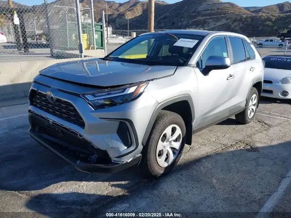 2T3K1RFV3SW372394 2025 TOYOTA RAV 4 - Image 2
