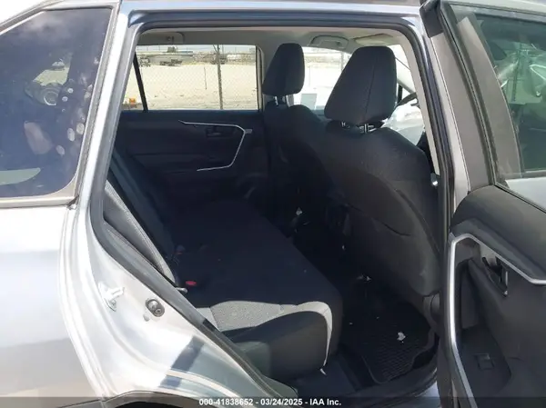 2T3K1RFV4RC279959 2024 TOYOTA RAV 4 - Image 8