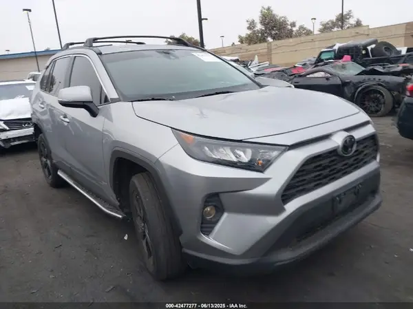 2T3K1RFV5LW070848 2020 TOYOTA RAV 4 - Image 1