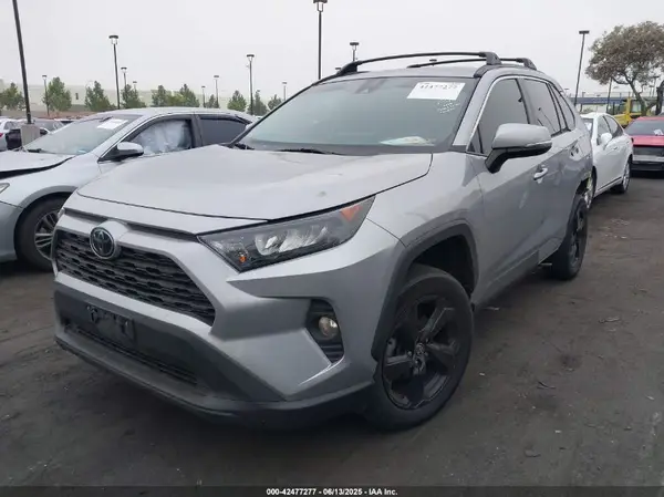 2T3K1RFV5LW070848 2020 TOYOTA RAV 4 - Image 2