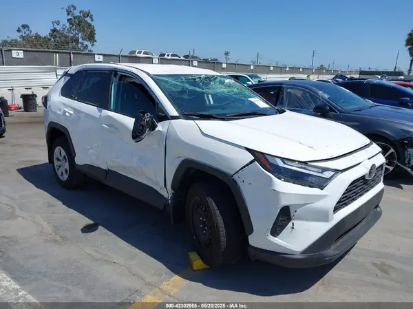 2T3K1RFV5RW337477 2024 TOYOTA RAV 4 - Image 1