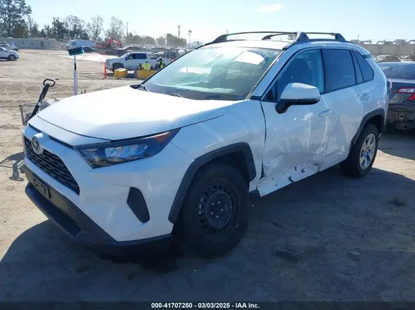 2T3K1RFV7KW005577 2019 TOYOTA RAV 4 - Image 2