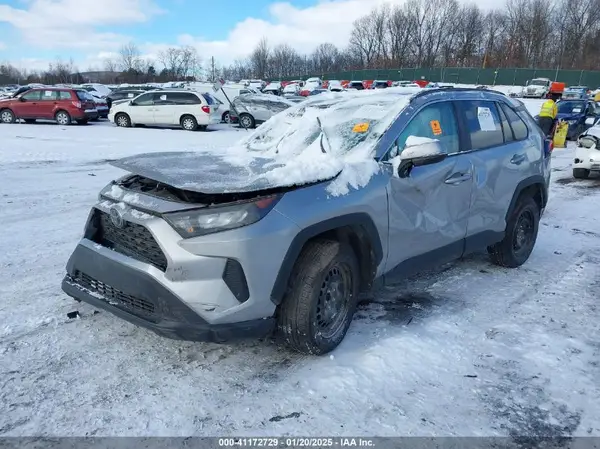 2T3K1RFV8MC134724 2021 TOYOTA RAV 4 - Image 2