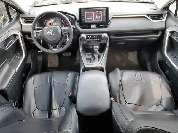 2T3K1RFVXKW005718 2019 TOYOTA RAV 4 - Image 8